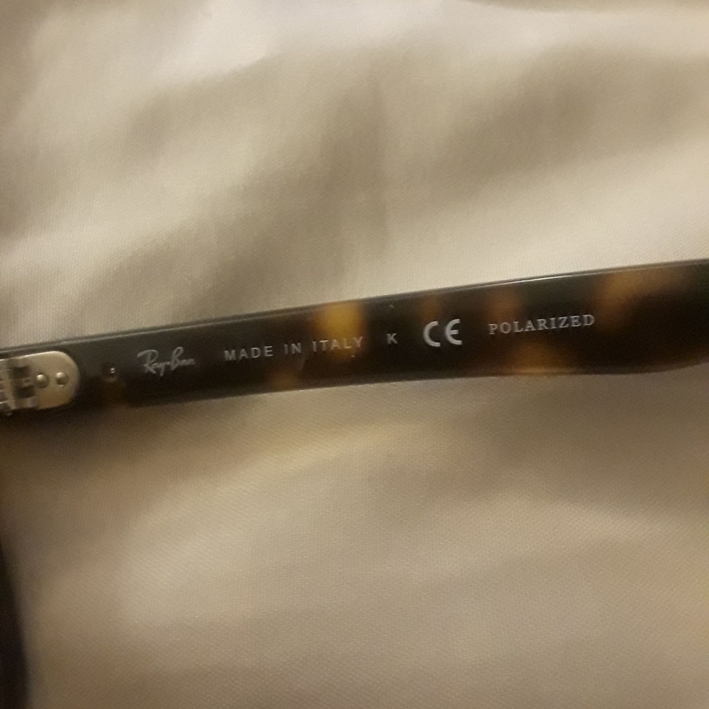 Ray-Ban polarized sunglasses - Picture 2 of 4